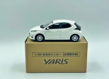 Оригинальная заводская модель 1:30 для YARIS, ограниченная коллекция игрушек для украшения автомобилей из литого под давлением сплава